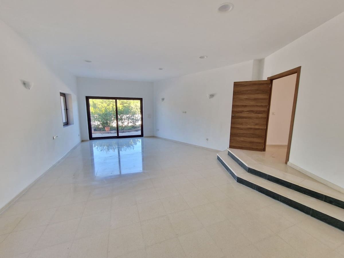 4 soveværelse Villa til salg i Sotogrande med garage - € 1.980.000 (Ref: 9926547)