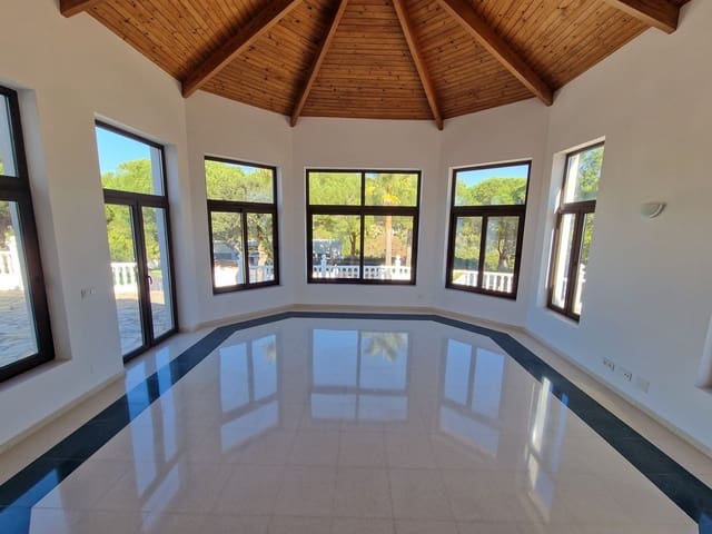 4 soveværelse Villa til salg i Sotogrande Alto, San Roque med garage - € 1.980.000 (Ref: 9926547)