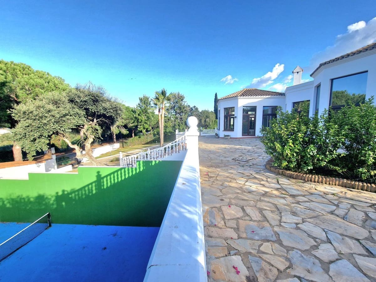 4 soveværelse Villa til salg i Sotogrande med garage - € 1.980.000 (Ref: 9926547)