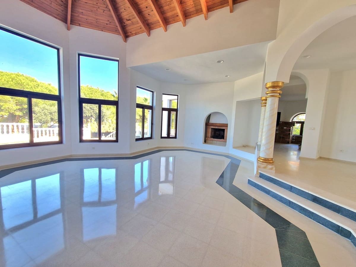 4 soveværelse Villa til salg i Sotogrande med garage - € 1.980.000 (Ref: 9926547)