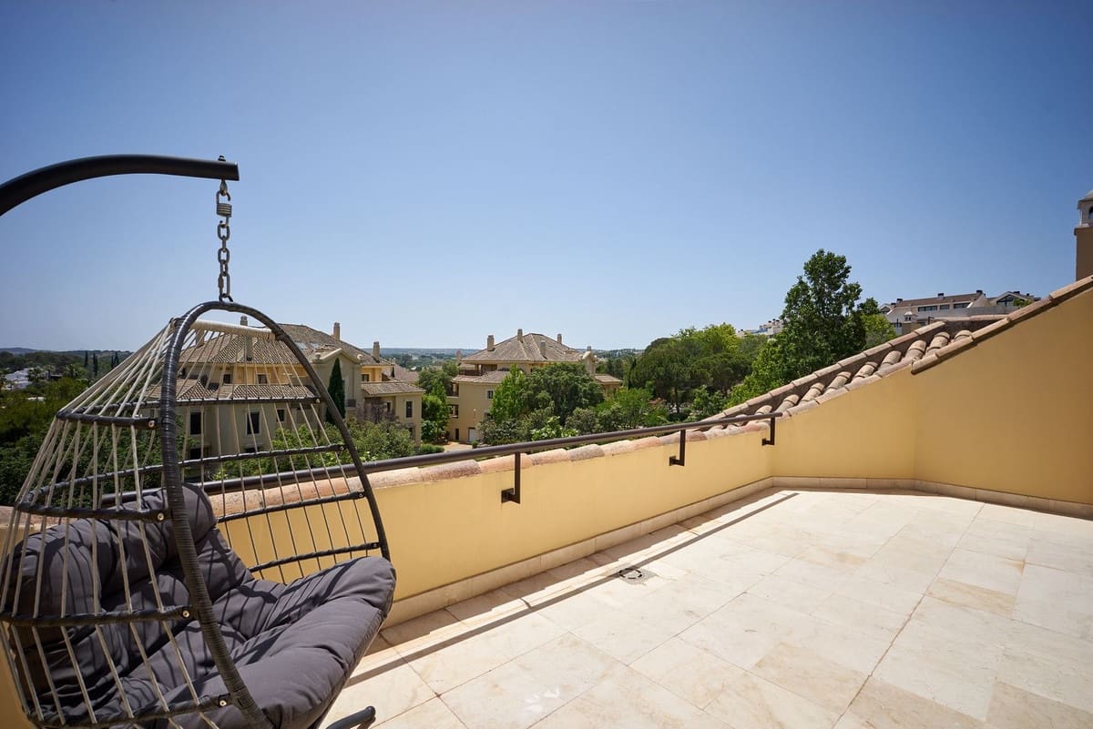 Apartamento de 4 habitaciones en Sotogrande en venta con garaje - 1.690.000 € (Ref: 9926548)