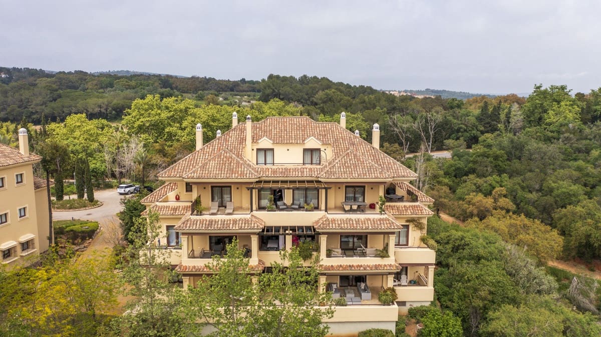 Apartamento de 4 habitaciones en Sotogrande en venta con garaje - 1.690.000 € (Ref: 9926548)