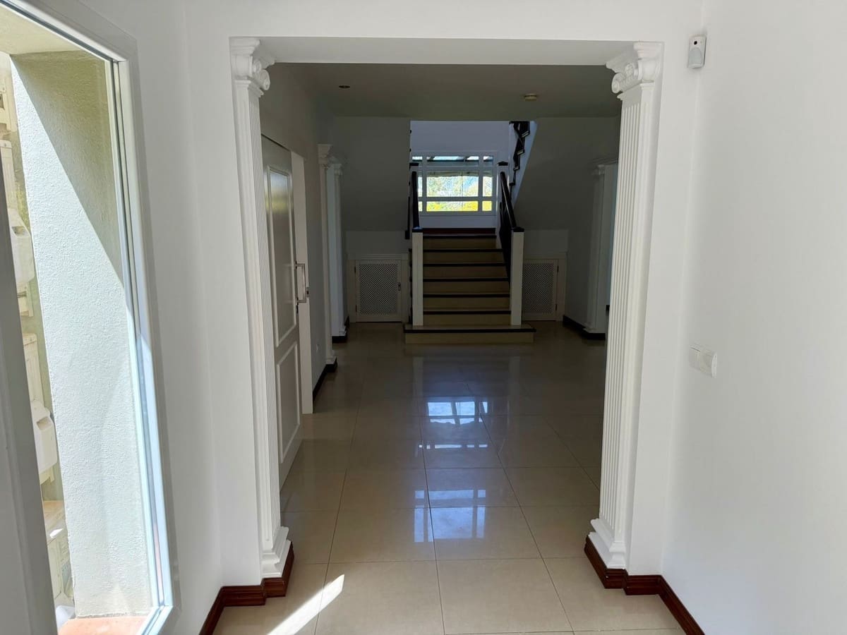 6 chambre Villa/Maison à vendre à Sotogrande - 1 550 000 € (Ref: 9926550)
