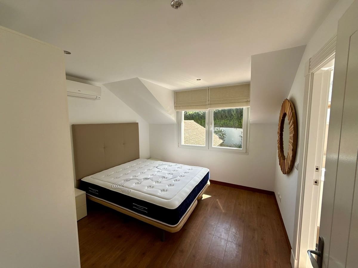 6 chambre Villa/Maison à vendre à Sotogrande - 1 550 000 € (Ref: 9926550)