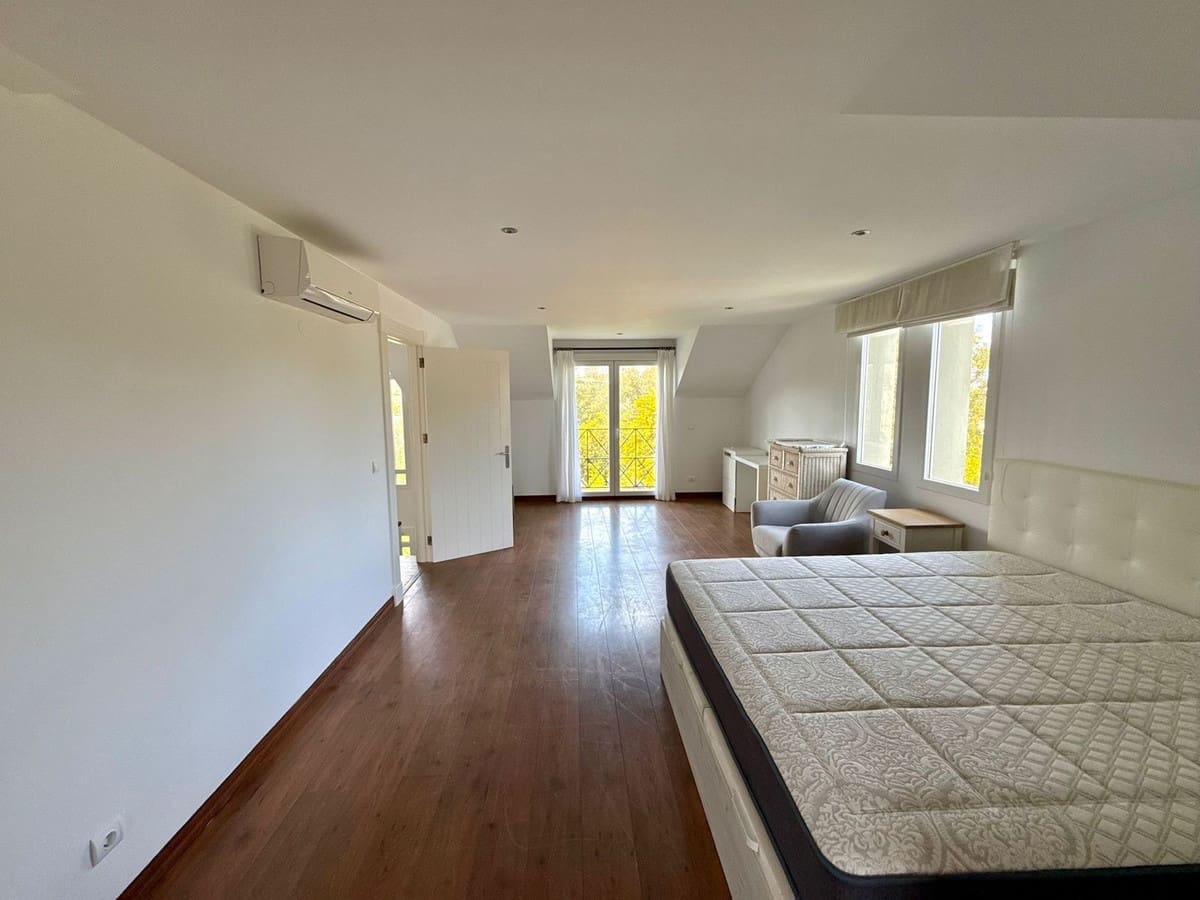 6 chambre Villa/Maison à vendre à Sotogrande - 1 550 000 € (Ref: 9926550)