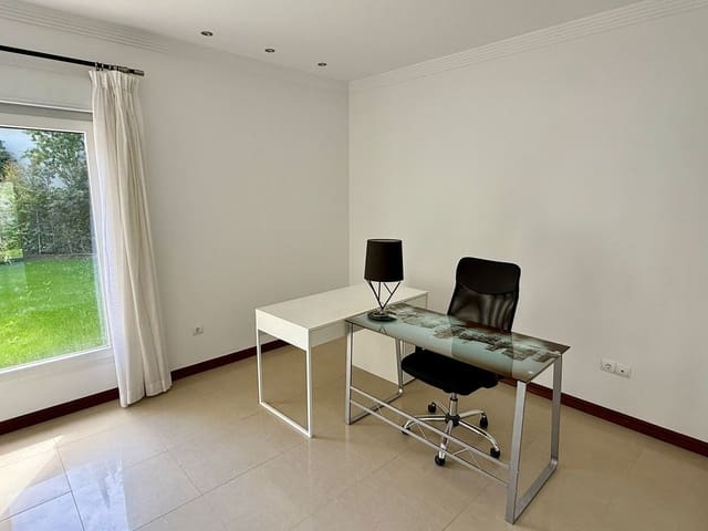 6 makuuhuone Huvila myytävänä paikassa Sotogrande Costa, San Roque - 1 550 000 € (Ref: 9926550)