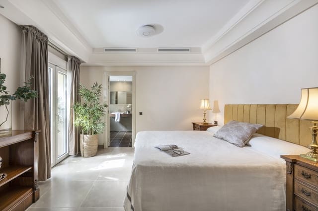 3 chambre Appartement à vendre à Sotogrande Alto, San Roque - 785 000 € (Ref: 9926551)