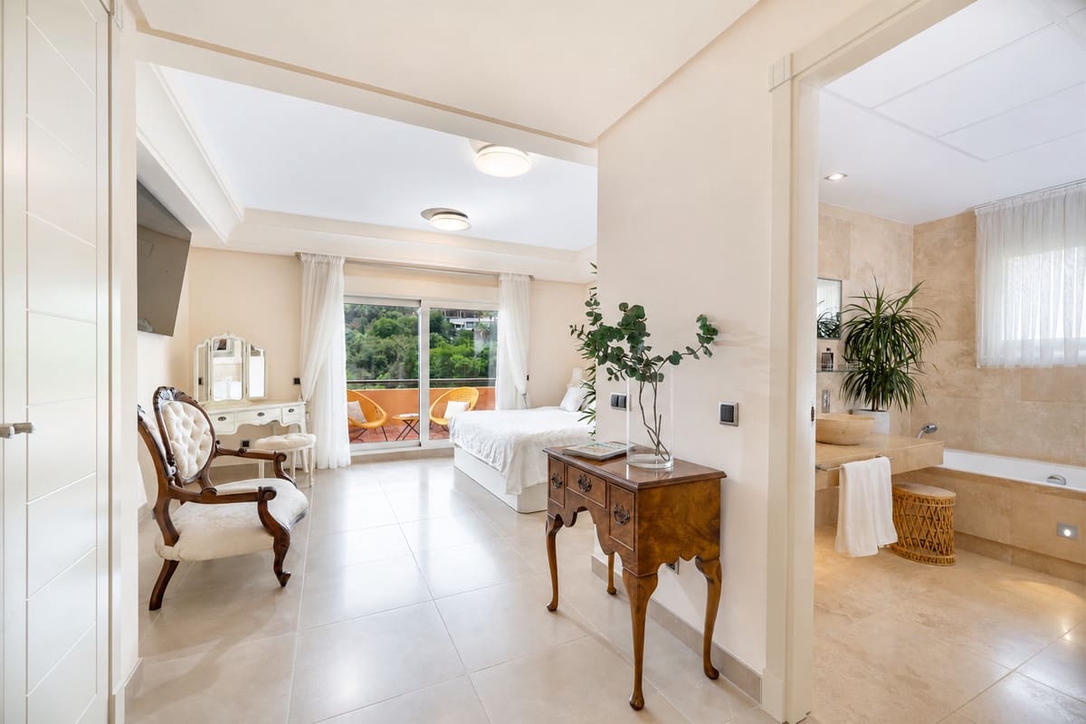 3 sovrum Lägenhet till salu i Sotogrande - 785 000 € (Ref: 9926551)