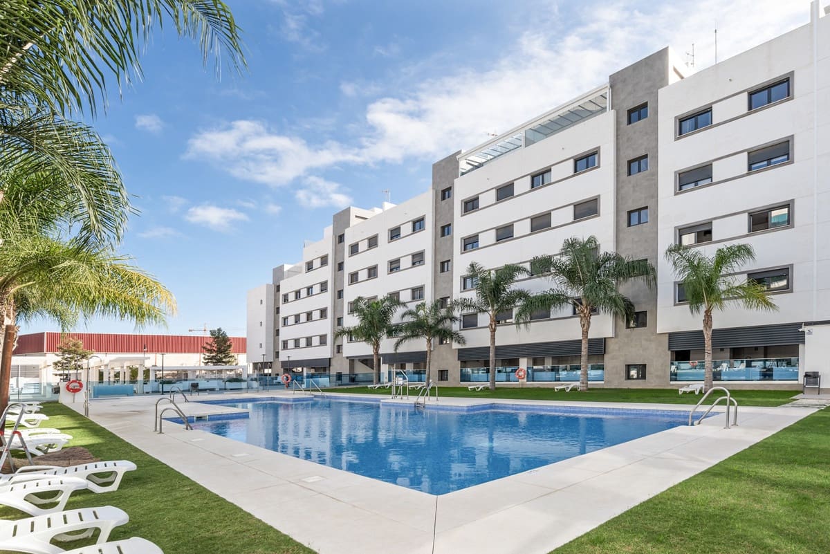 2 bedroom Apartment for sale in Las Lagunas de Mijas - € 485,000 (Ref: 9928092)