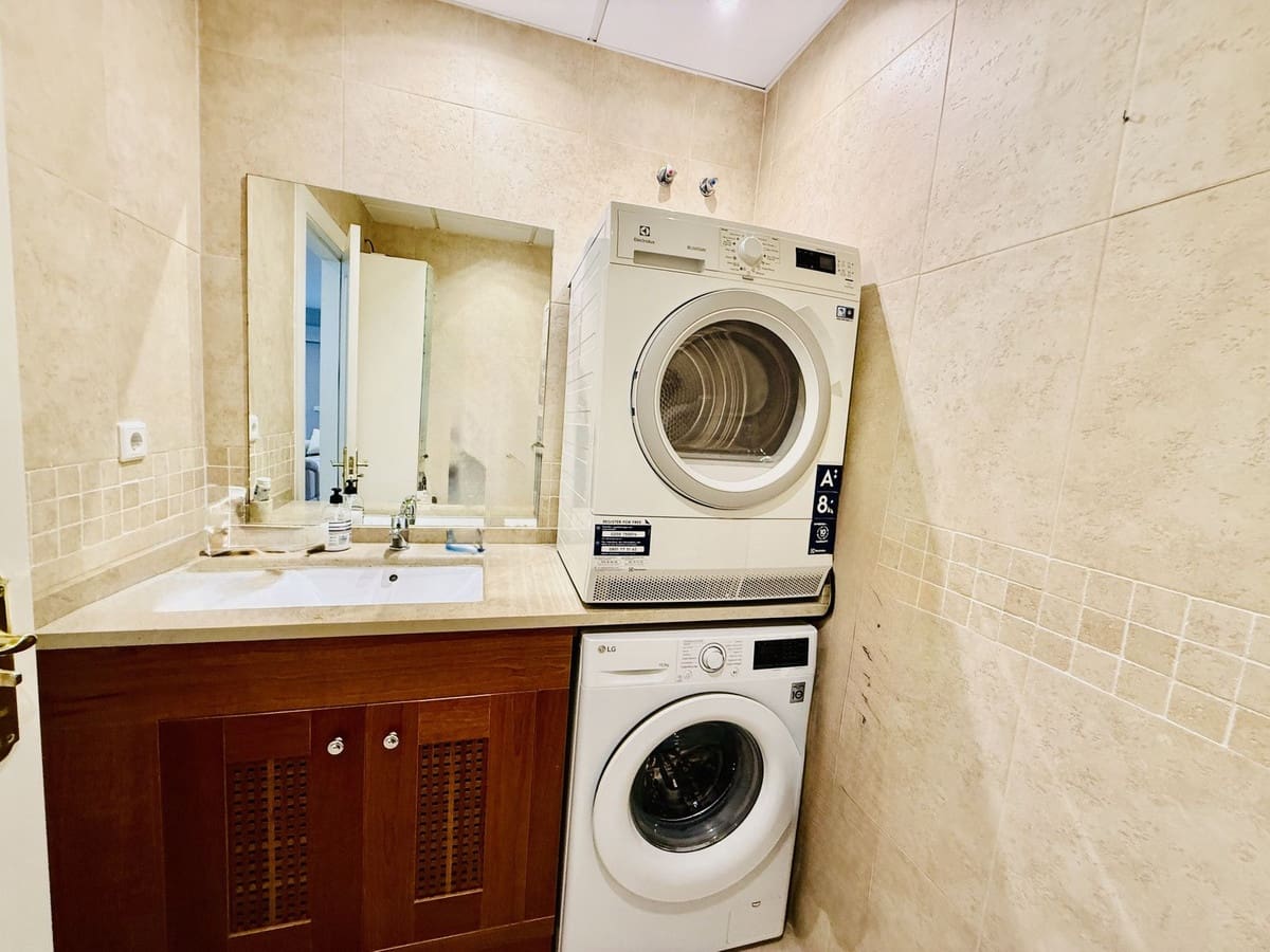 3 bedroom Townhouse for sale in Alhaurin de la Torre with garage - € 465,000 (Ref: 9928099)