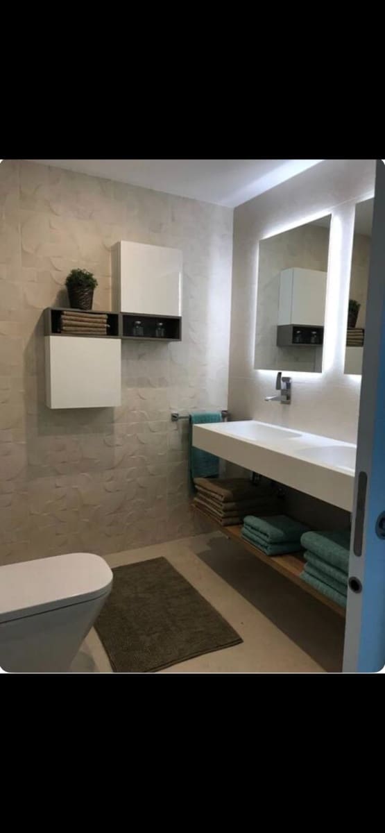 2 bedroom Apartment for sale in Fuengirola - € 480,000 (Ref: 9928100)