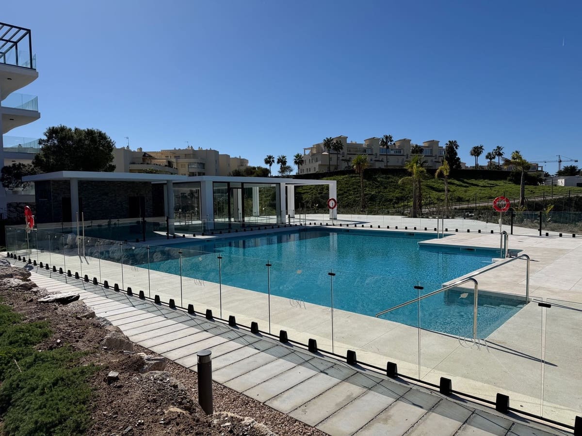 2 Zimmer Apartment zu verkaufen in Mijas Costa mit Garage - 480.000 € (Ref: 9928101)
