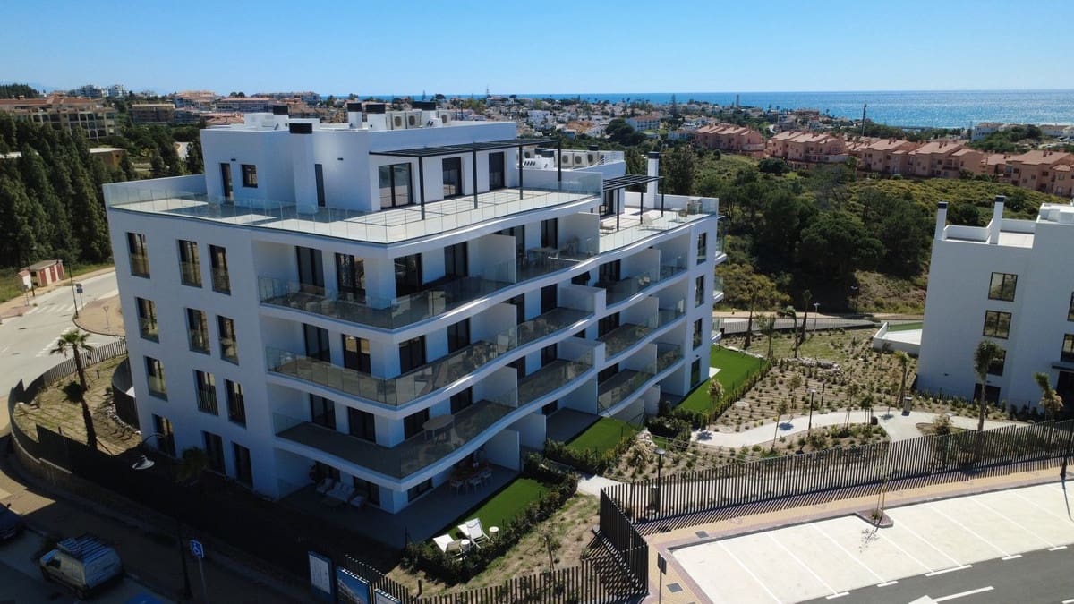 2 Zimmer Apartment zu verkaufen in Mijas Costa mit Garage - 480.000 € (Ref: 9928101)