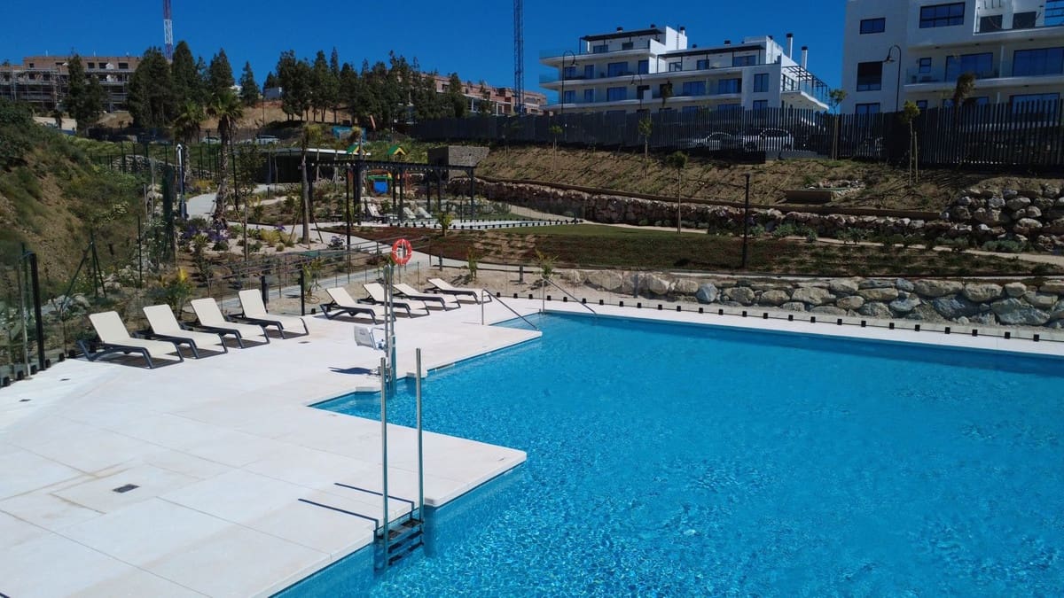 2 Zimmer Apartment zu verkaufen in Mijas Costa mit Garage - 480.000 € (Ref: 9928101)