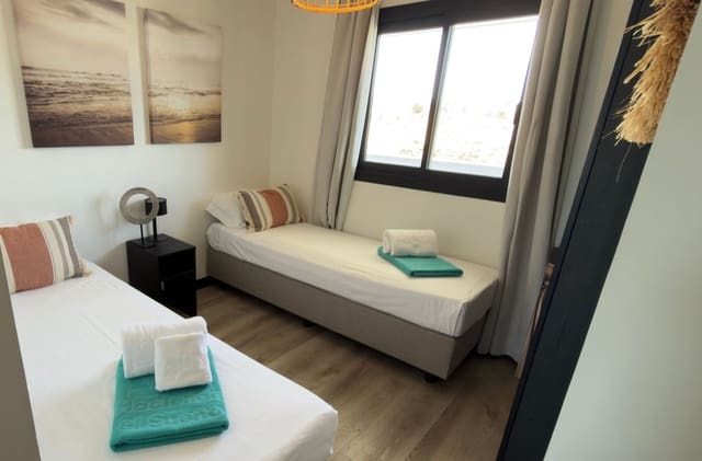 4 chambre Appartement à vendre à Mijas Costa, Mijas - 455 000 € (Ref: 9928105)