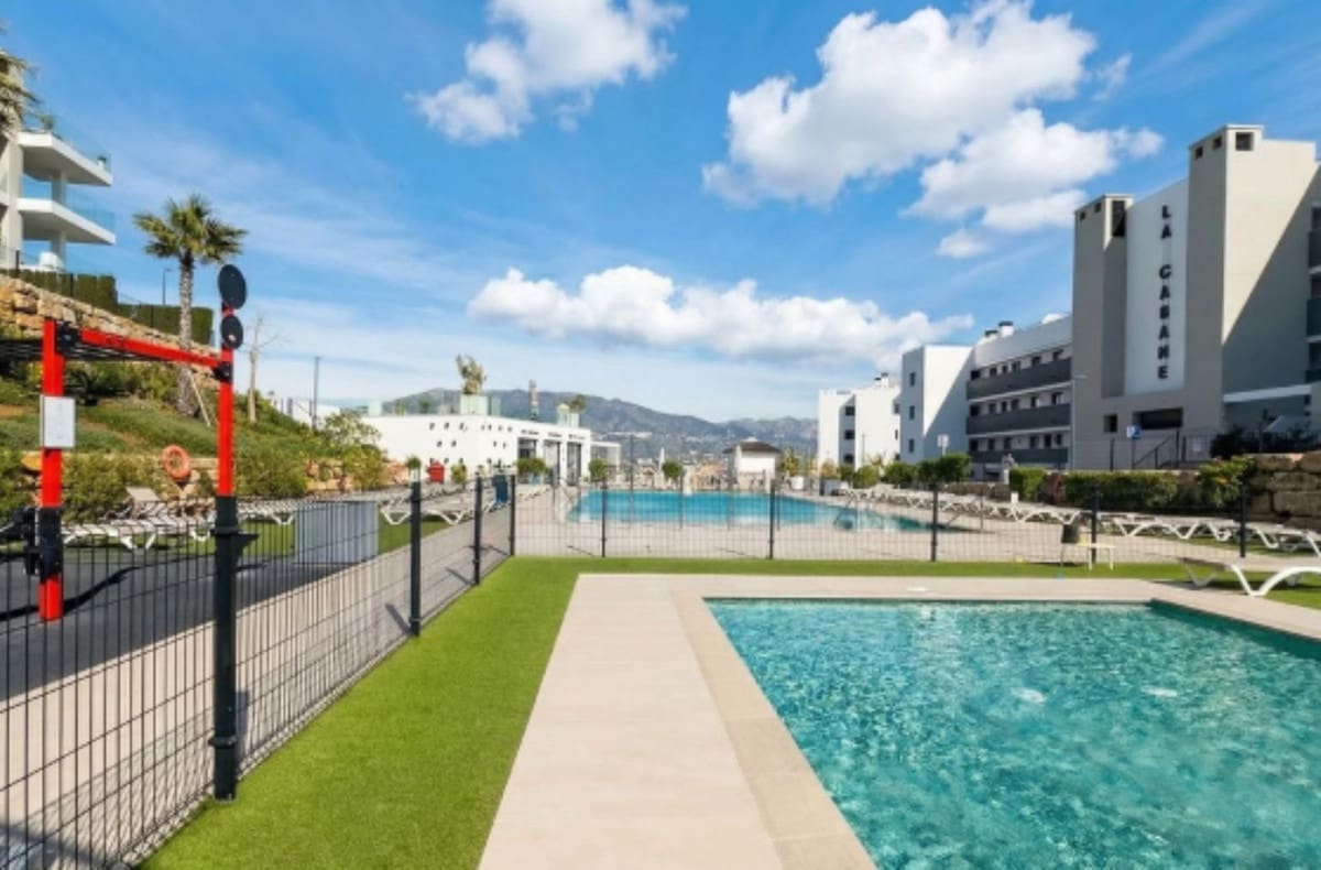 4 chambre Appartement à vendre à Mijas Costa - 455 000 € (Ref: 9928105)