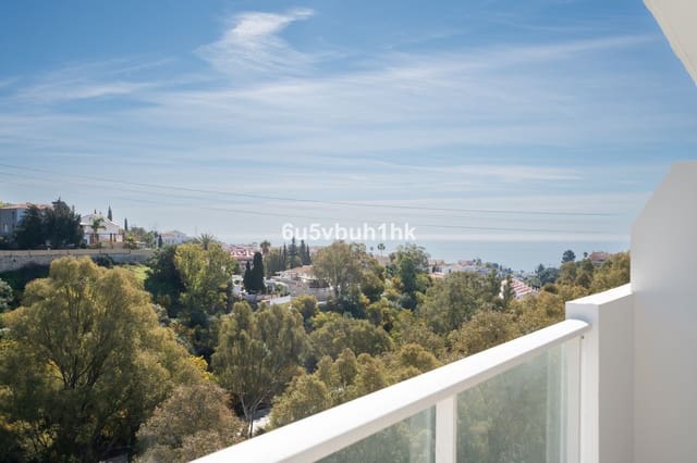 3 bedroom Apartment for sale in Fuengirola - € 450,000 (Ref: 9928107)
