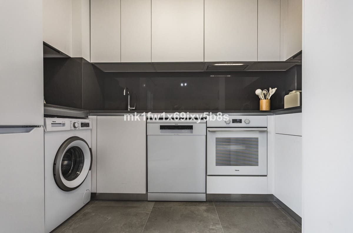 2 makuuhuone Huoneisto myytävänä paikassa Malaga kaupunki - 447 000 € (Ref: 9928116)