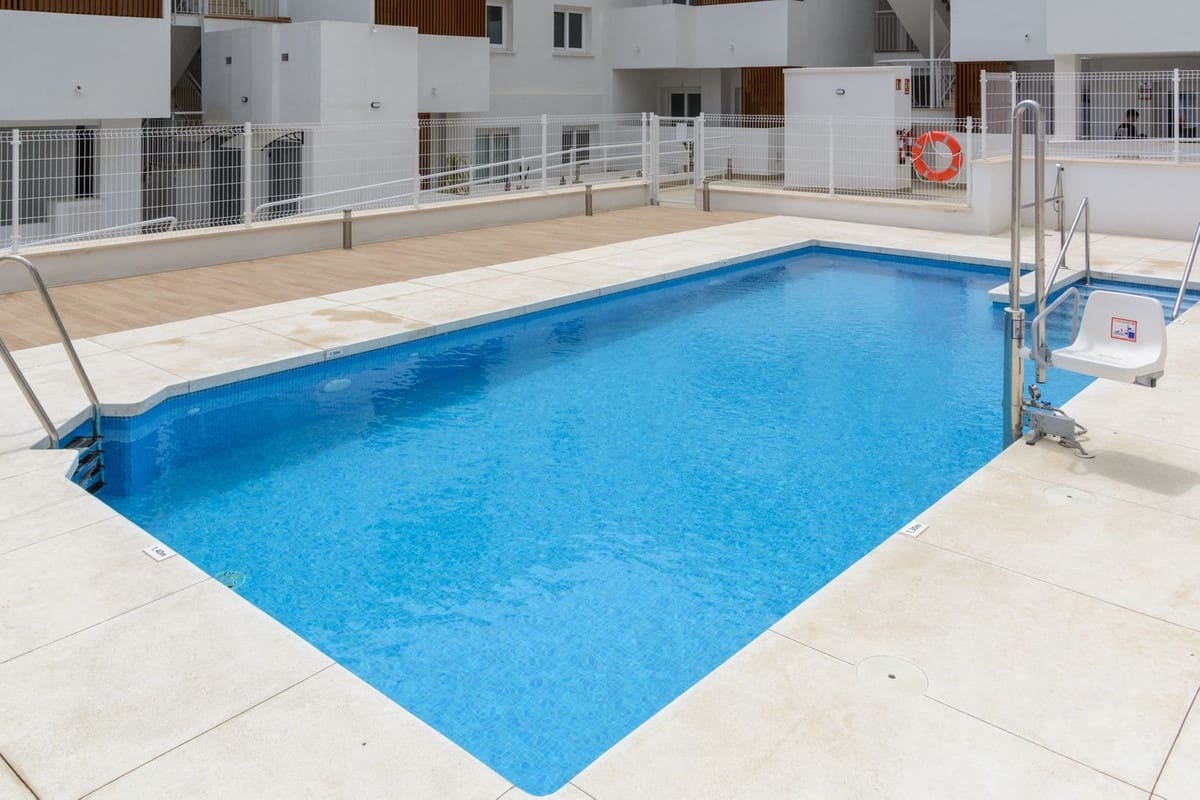 3 sovrum Lägenhet till salu i Fuengirola - 450 000 € (Ref: 9928118)