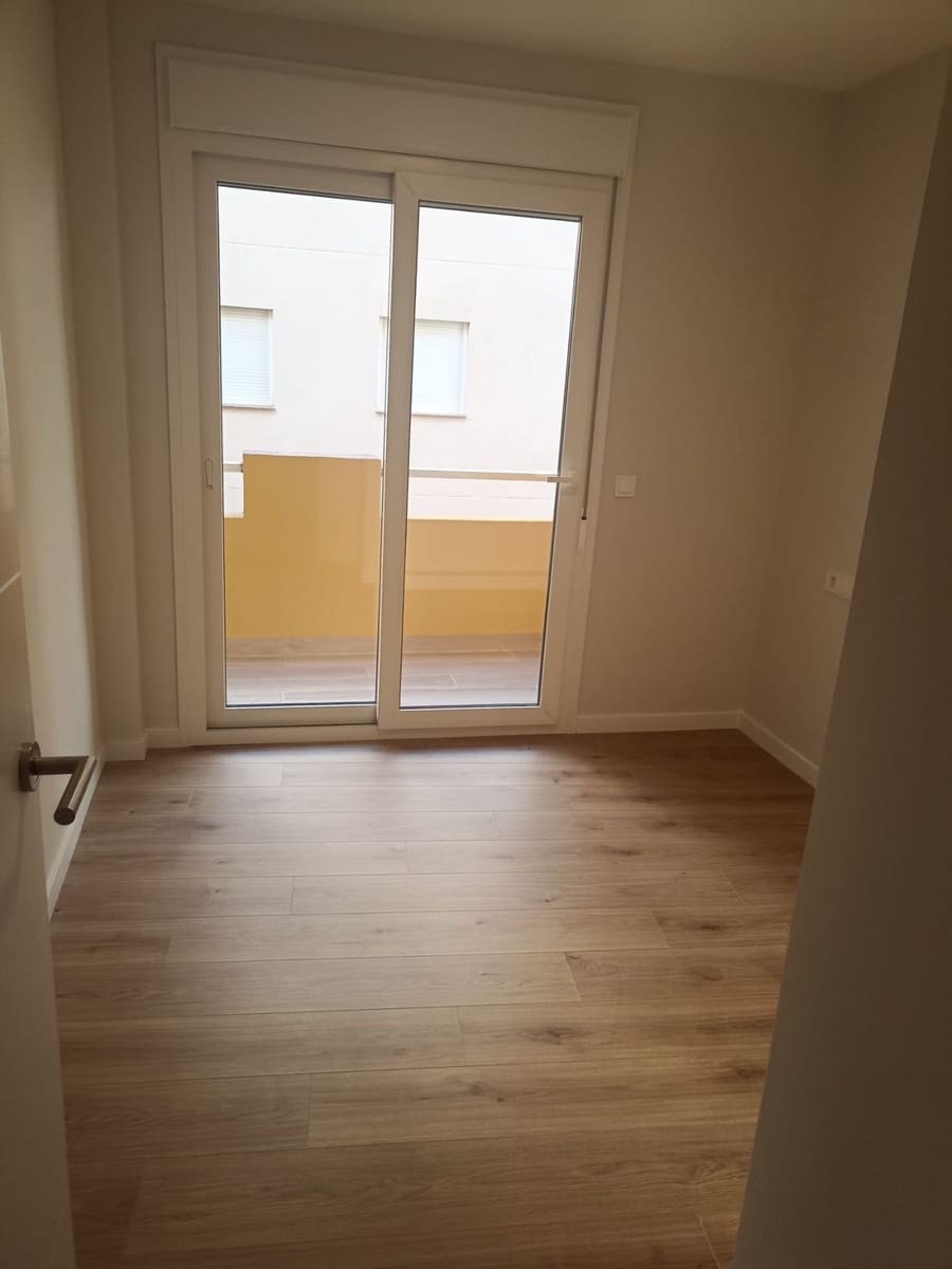 3 slaapkamer Appartement te koop in Fuengirola - € 439.000 (Ref: 9928122)