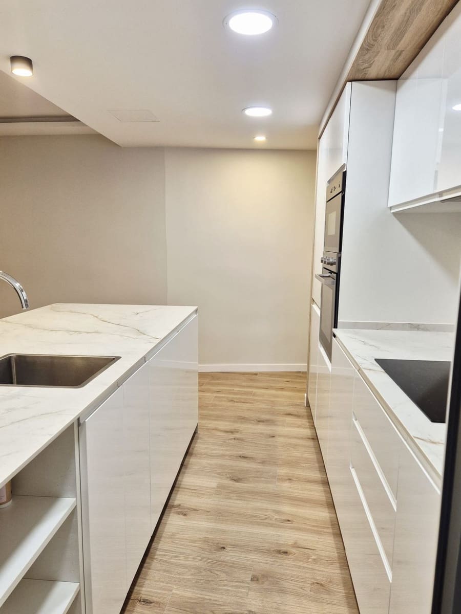 3 slaapkamer Appartement te koop in Fuengirola - € 439.000 (Ref: 9928122)