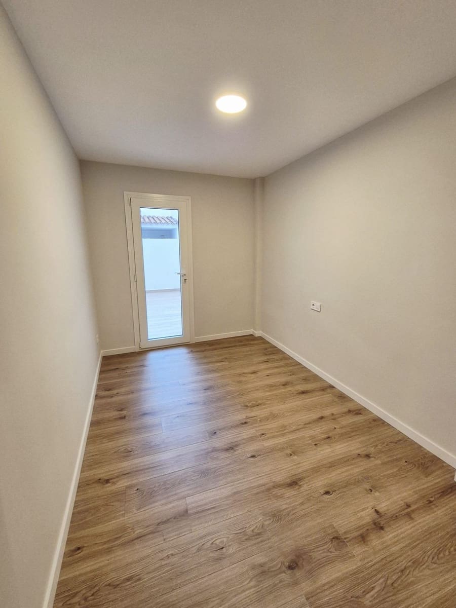 3 slaapkamer Appartement te koop in Fuengirola - € 439.000 (Ref: 9928122)