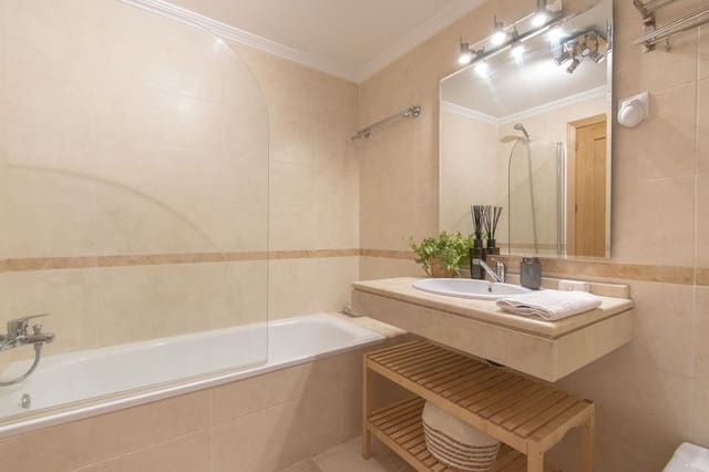 4 soveværelse Lejlighed til salg i Mijas Costa, Mijas - € 425.000 (Ref: 9928136)