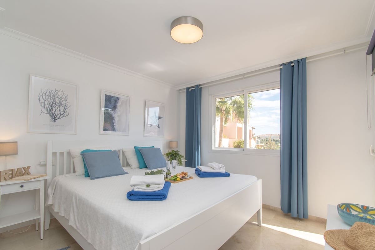 4 soveværelse Lejlighed til salg i Mijas Costa - € 425.000 (Ref: 9928136)
