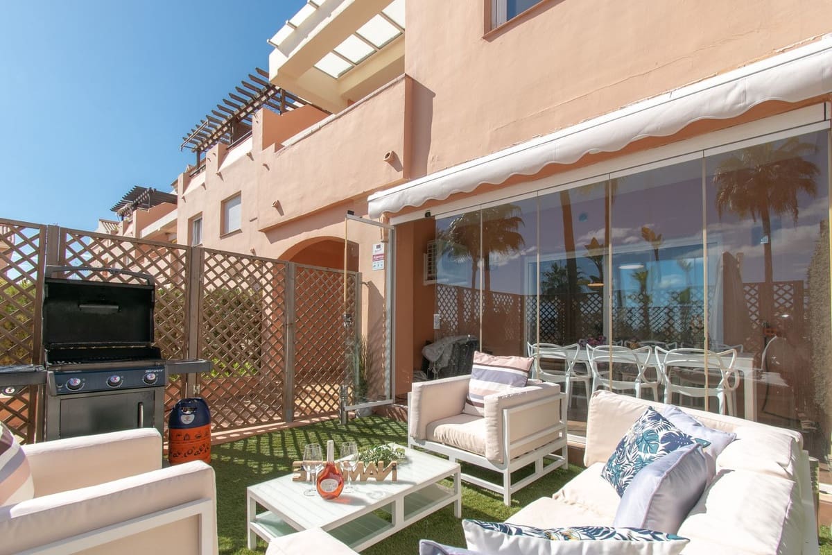 4 soveværelse Lejlighed til salg i Mijas Costa - € 425.000 (Ref: 9928136)