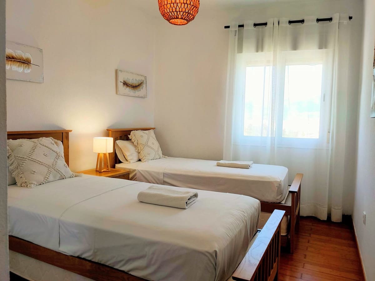 2 bedroom Apartment for sale in Fuengirola with garage - € 419,000 (Ref: 9928147)