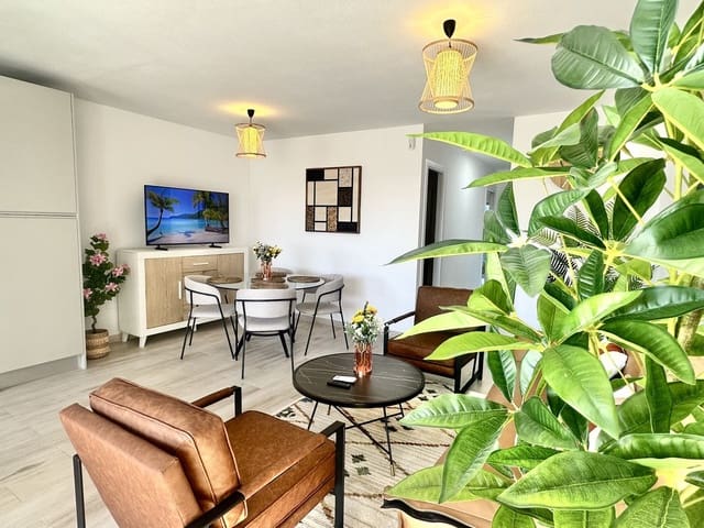 2 soveværelse Lejlighed til salg i Calahonda, Mijas - € 409.500 (Ref: 9928148)