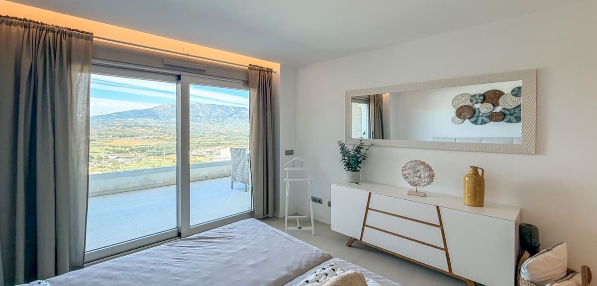 2 sovrum Lägenhet till salu i La Cala Golf med garage - 499 000 € (Ref: 9928342)
