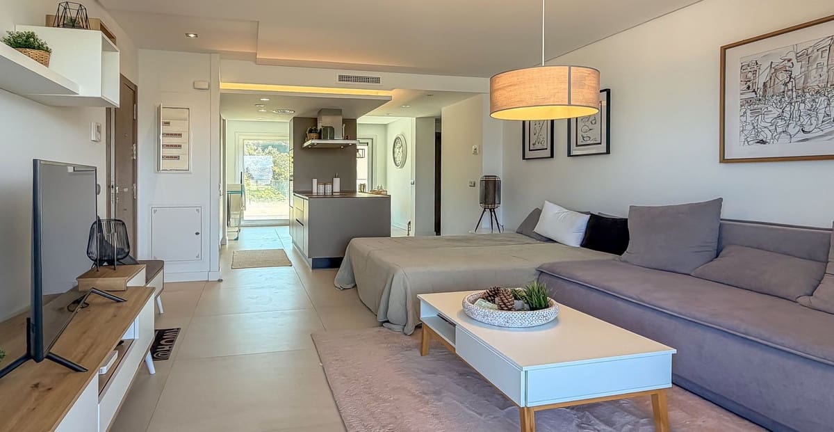 2 sovrum Lägenhet till salu i La Cala Golf med garage - 499 000 € (Ref: 9928342)