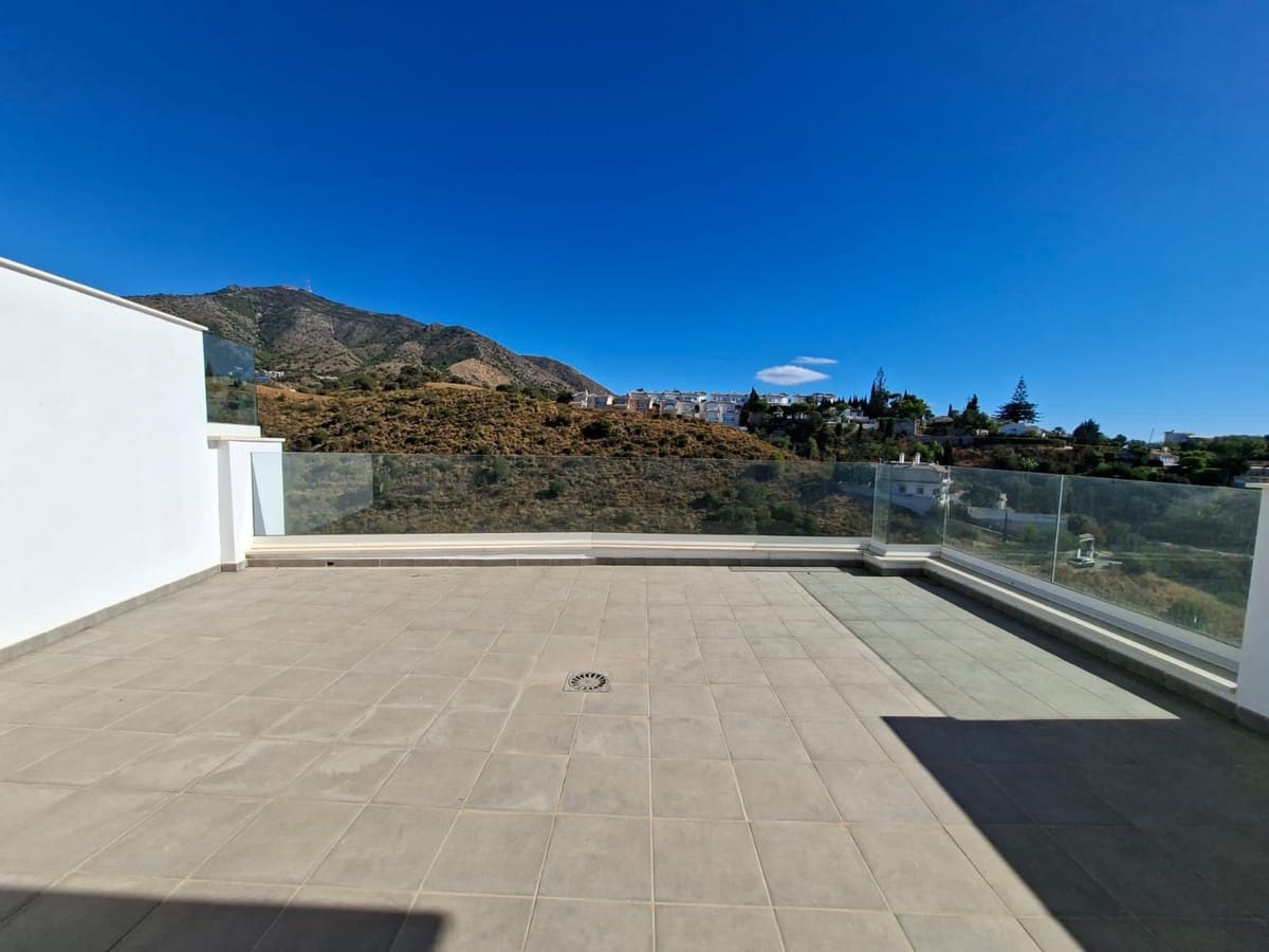 3 quarto Casa em Banda para venda em Fuengirola - 499 000 € (Ref: 9928343)
