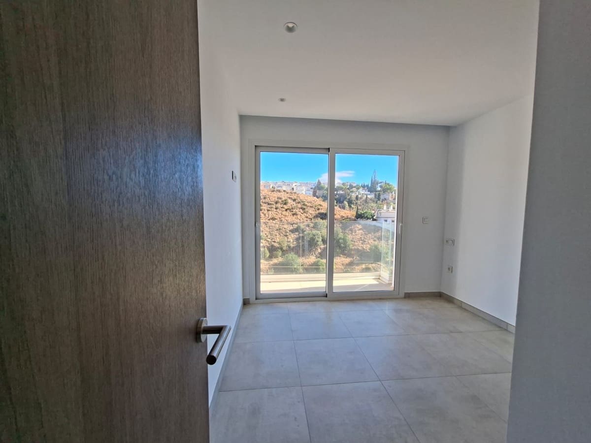 3 quarto Casa em Banda para venda em Fuengirola - 499 000 € (Ref: 9928343)