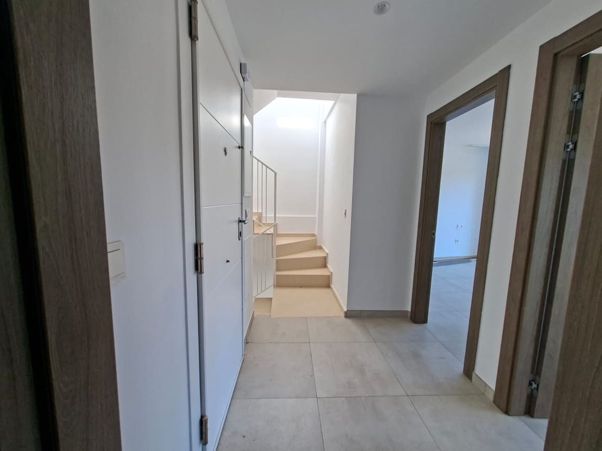 3 quarto Casa em Banda para venda em Fuengirola - 499 000 € (Ref: 9928343)