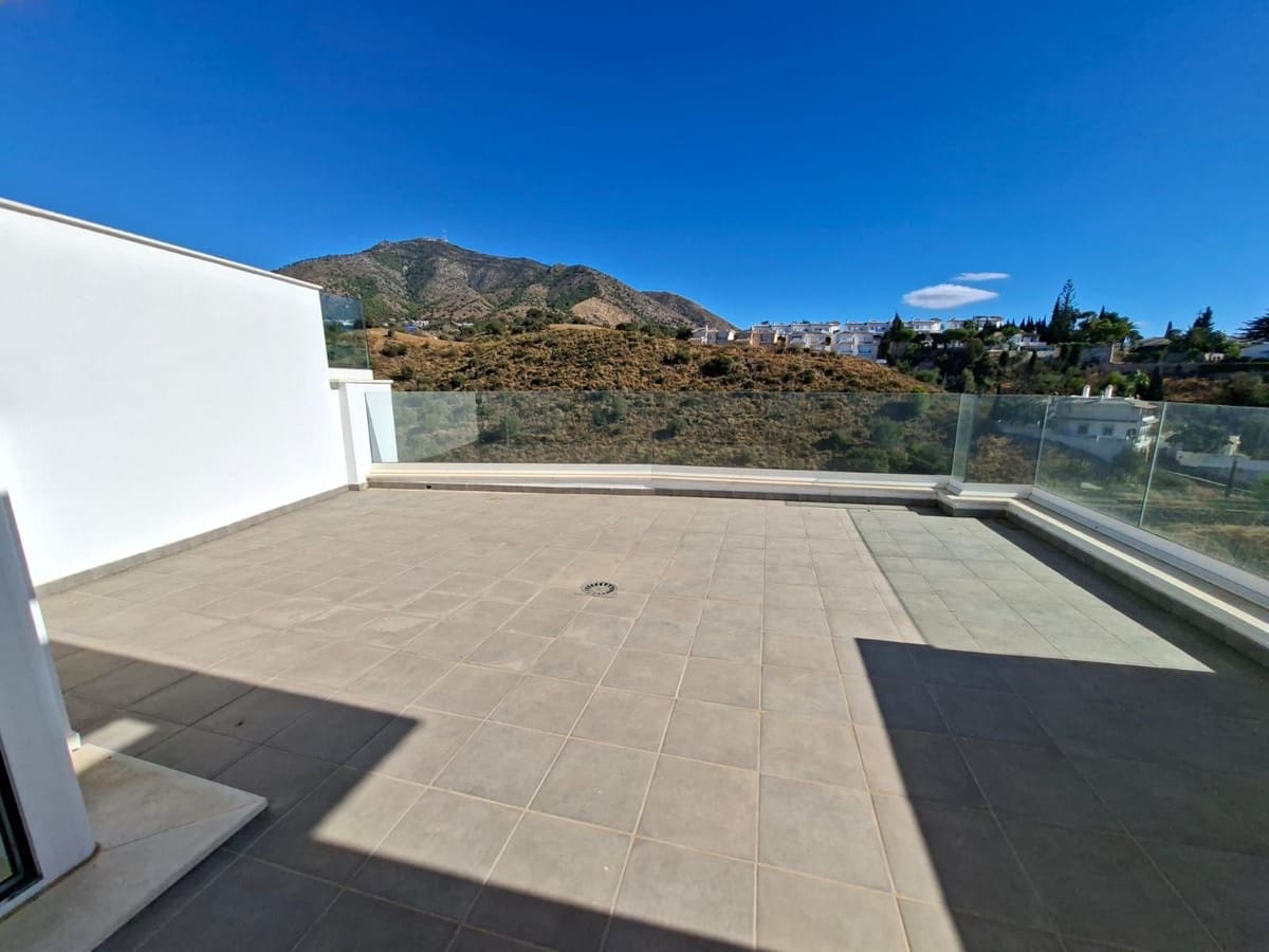3 quarto Casa em Banda para venda em Fuengirola - 499 000 € (Ref: 9928343)
