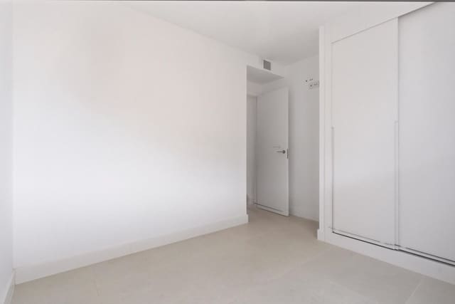 2 slaapkamer Appartement te koop in Fuengirola met zwembad garage - € 495.000 (Ref: 9928345)