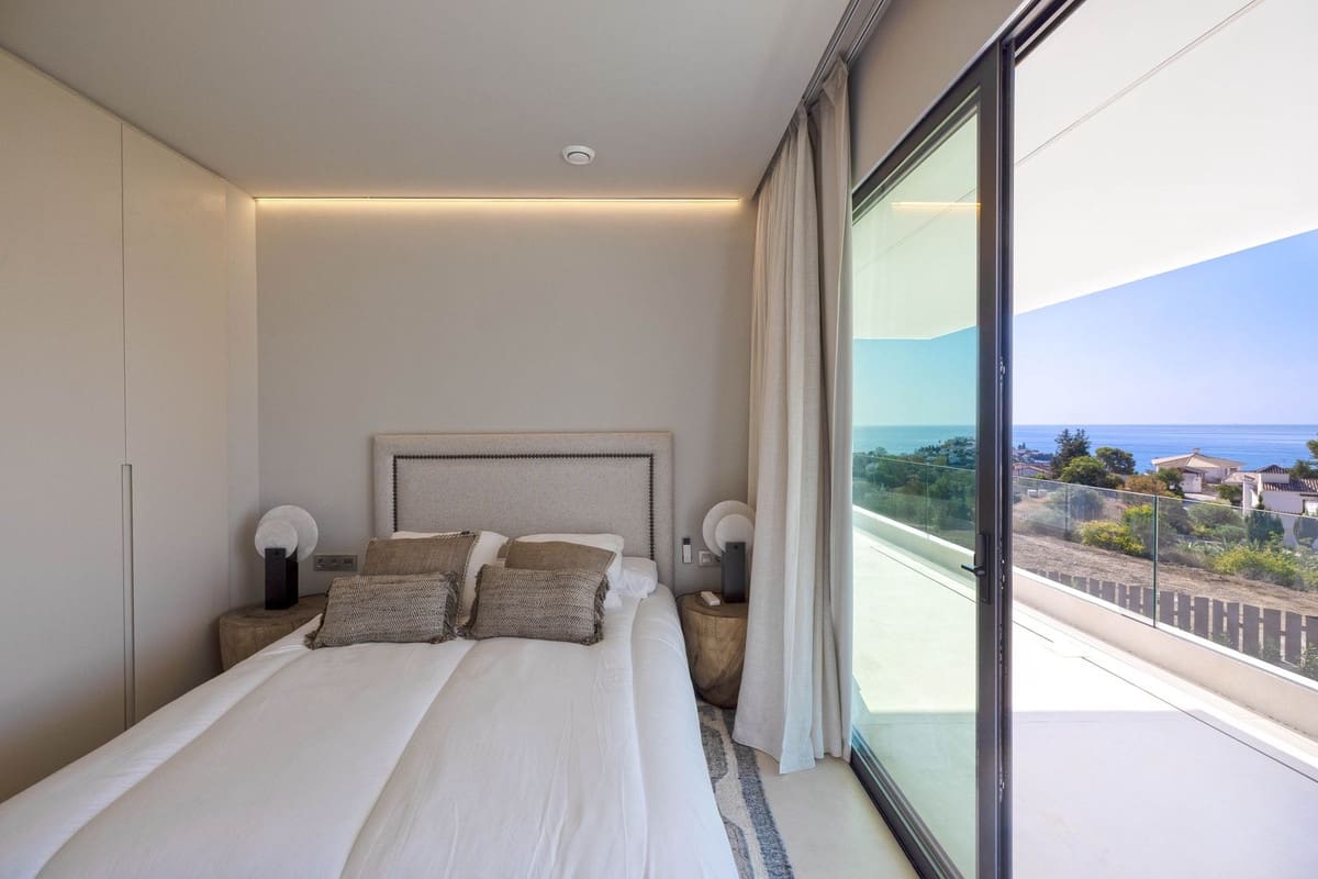 7 bedroom Villa for sale in Benalmadena - € 3,650,000 (Ref: 9929774)