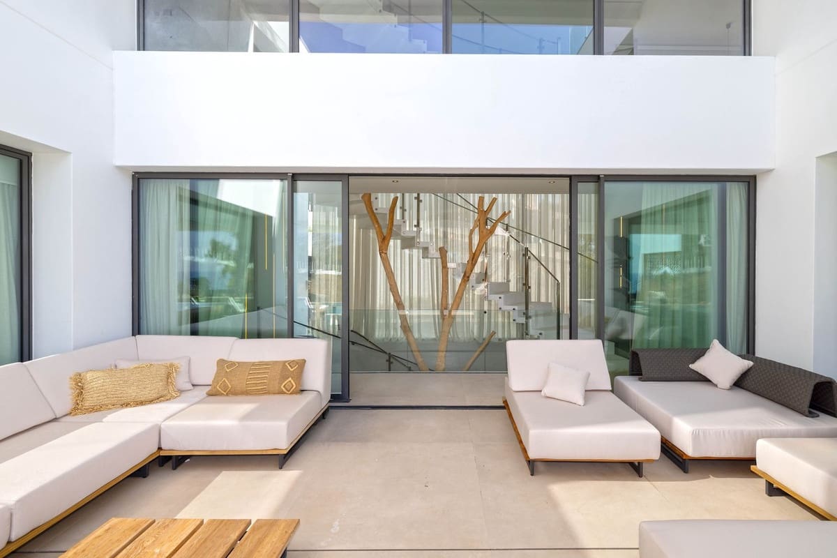 7 bedroom Villa for sale in Benalmadena - € 3,650,000 (Ref: 9929774)