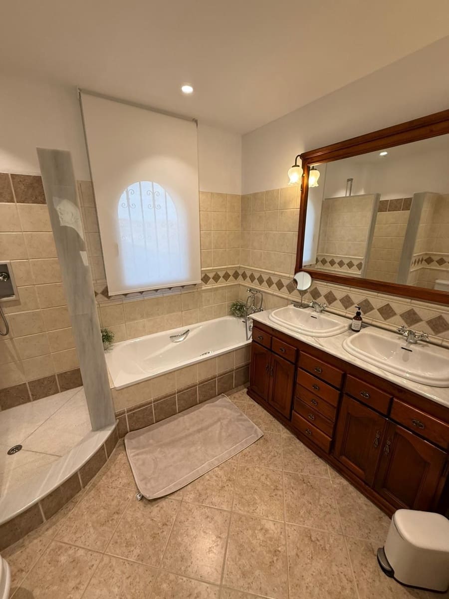 4 Zimmer Villa zu verkaufen in Mijas mit Garage - 4.108.000 € (Ref: 9929776)