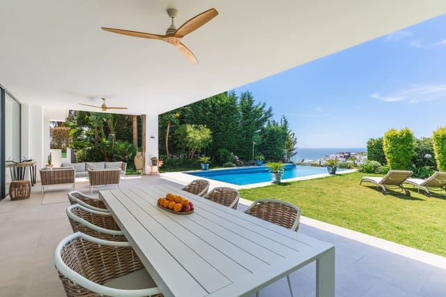 5 Zimmer Villa zu verkaufen in Cabopino, Marbella - 4.224.000 € (Ref: 9929777)