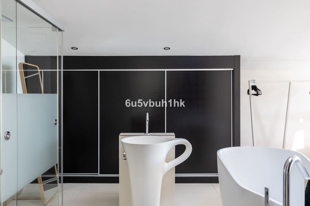 4 Zimmer Villa zu verkaufen in Benalmadena mit Garage - 4.600.000 € (Ref: 9929780)
