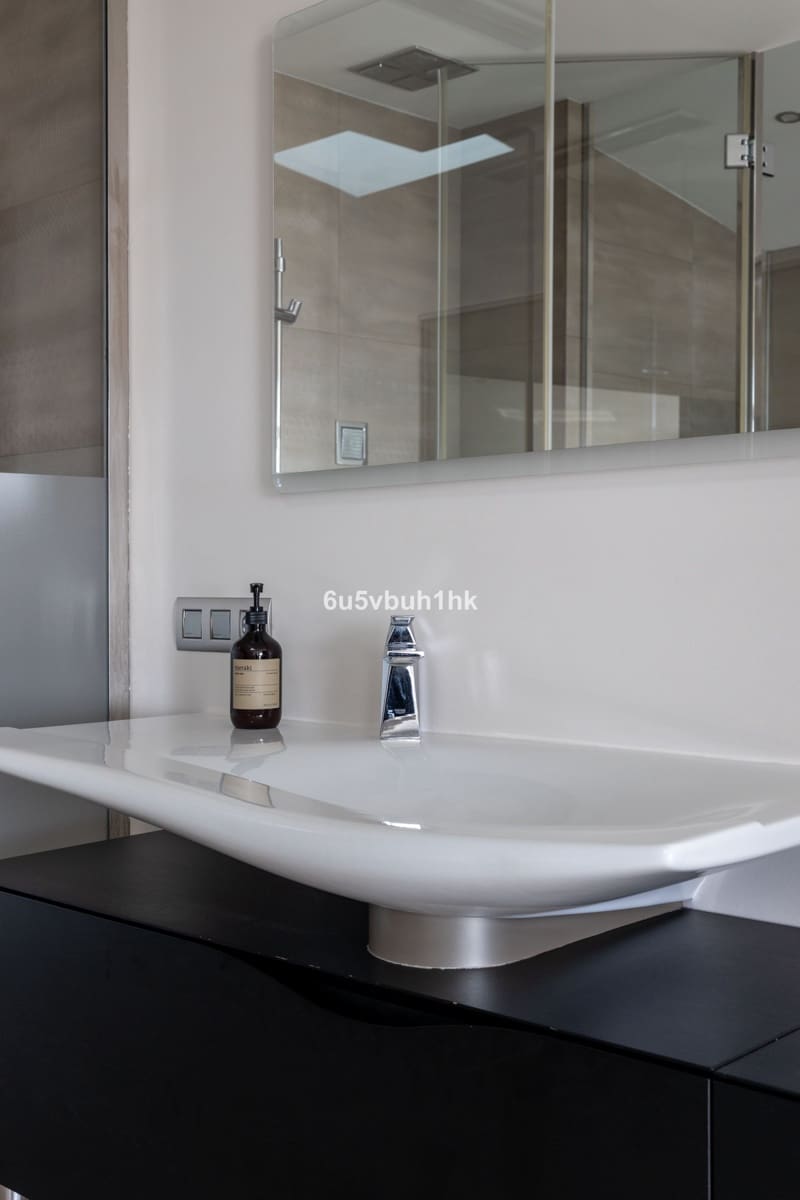 4 Zimmer Villa zu verkaufen in Benalmadena mit Garage - 4.600.000 € (Ref: 9929780)