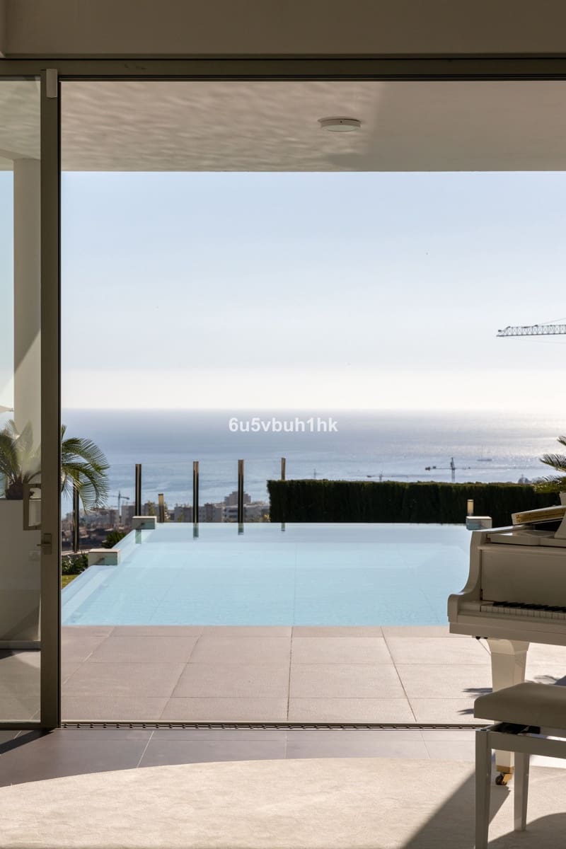 4 Zimmer Villa zu verkaufen in Benalmadena mit Garage - 4.600.000 € (Ref: 9929780)