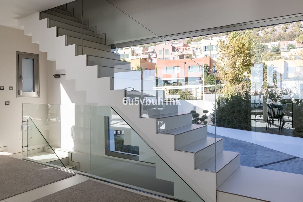 4 Zimmer Villa zu verkaufen in Benalmadena mit Garage - 4.600.000 € (Ref: 9929780)