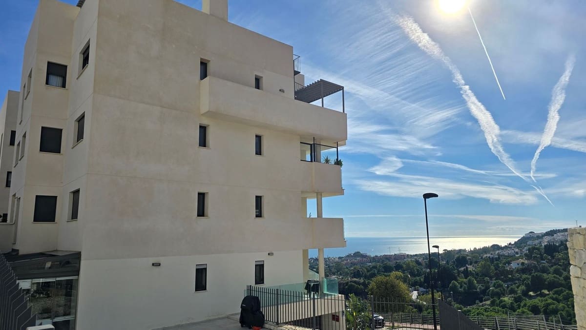 2 soverom Leilighet til salgs i Benalmadena med garasje - € 545 000 (Ref: 9929787)
