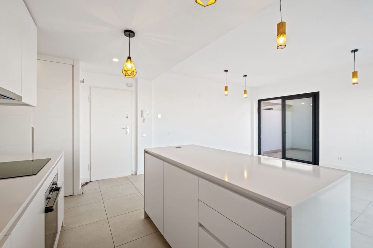 2 slaapkamer Appartement te koop in La Cala de Mijas - € 539.000 (Ref: 9929788)
