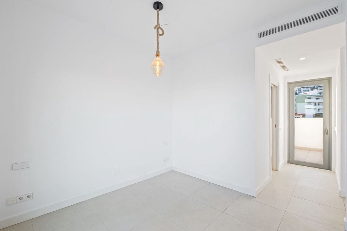 2 slaapkamer Appartement te koop in La Cala de Mijas - € 539.000 (Ref: 9929788)