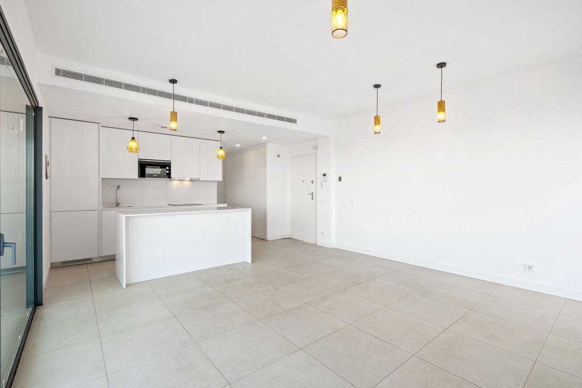 2 slaapkamer Appartement te koop in La Cala de Mijas - € 539.000 (Ref: 9929788)